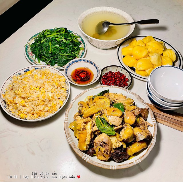 10 Mâm cơm gia đình thơm ngon khiến bạn không còn muốn ăn ngòai - Ảnh 10. 10 Mâm cơm gia đình thơm ngon khiến bạn không còn muốn ăn ngòai - Ảnh 10.