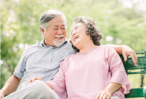 Sau nghỉ hưu, vì sao nhiều người dễ tăng cân và đối mặt hàng loạt bệnh lý? - Ảnh 2.