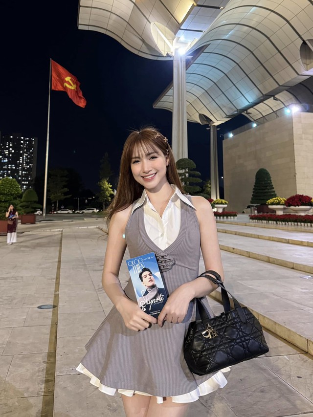 3 phong cách thời trang đời thường của Hòa Minzygiúp kéo dài chân cho người chiều cao khiêm tốn - Ảnh 16.