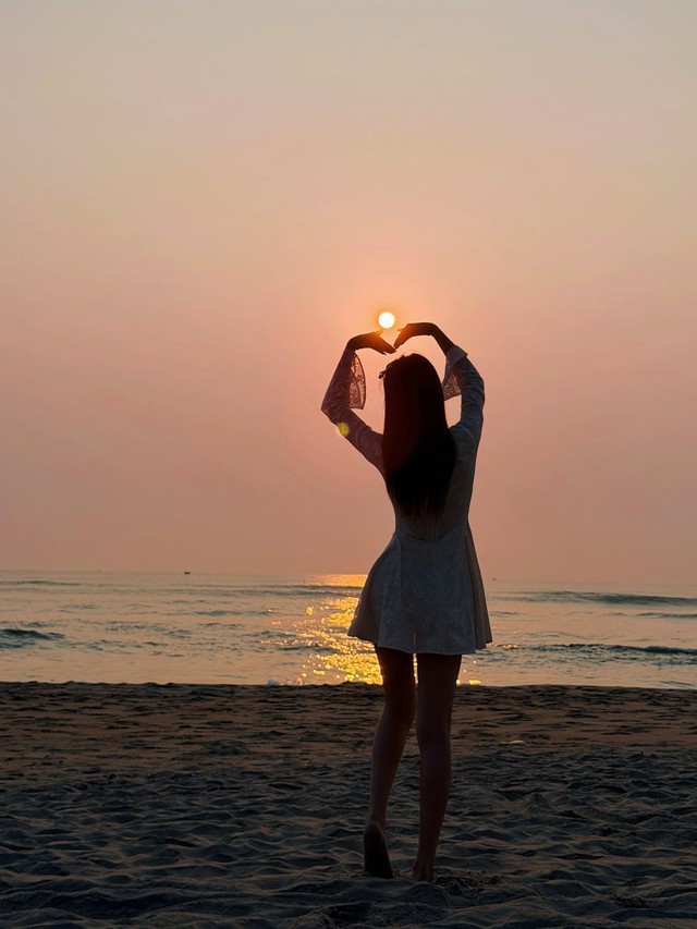3 phong cách thời trang đời thường của Hòa Minzygiúp kéo dài chân cho người chiều cao khiêm tốn - Ảnh 17.